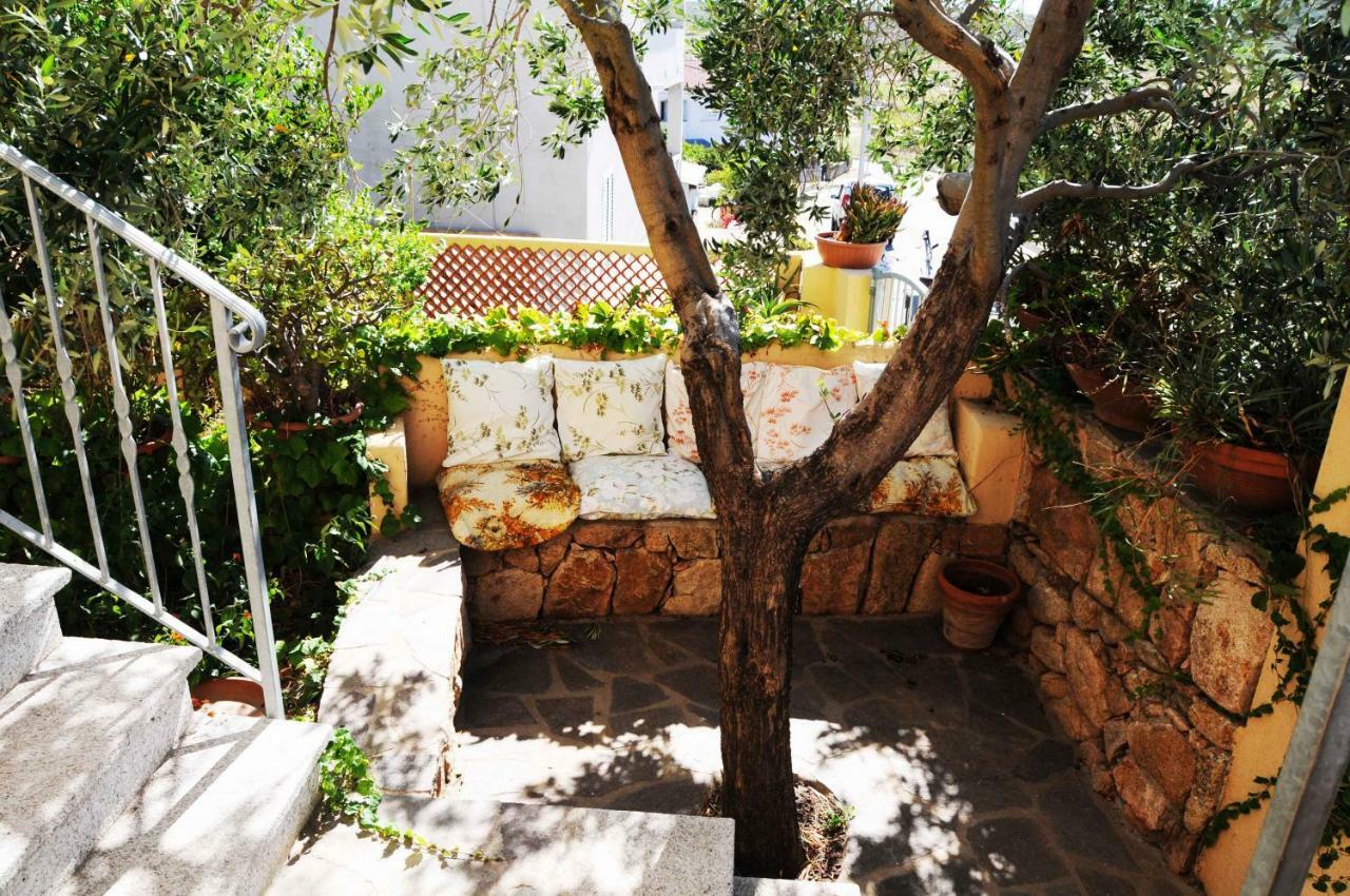 B&B Casa Derosas Golfo Aranci Ngoại thất bức ảnh