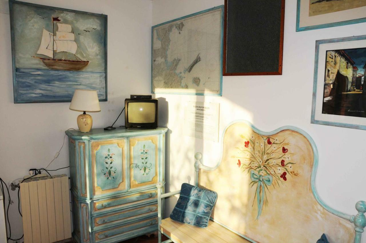 B&B Casa Derosas Golfo Aranci Ngoại thất bức ảnh