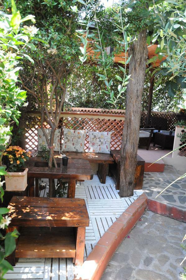 B&B Casa Derosas Golfo Aranci Ngoại thất bức ảnh