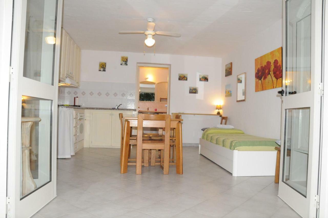 B&B Casa Derosas Golfo Aranci Phòng bức ảnh
