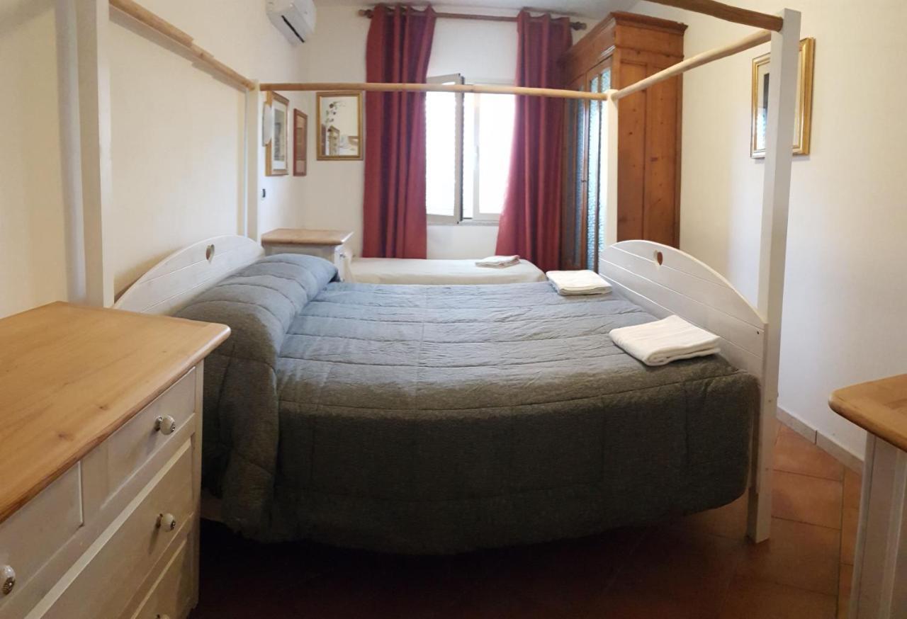 B&B Casa Derosas Golfo Aranci Ngoại thất bức ảnh